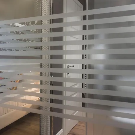 Rose - Santo Spirito District